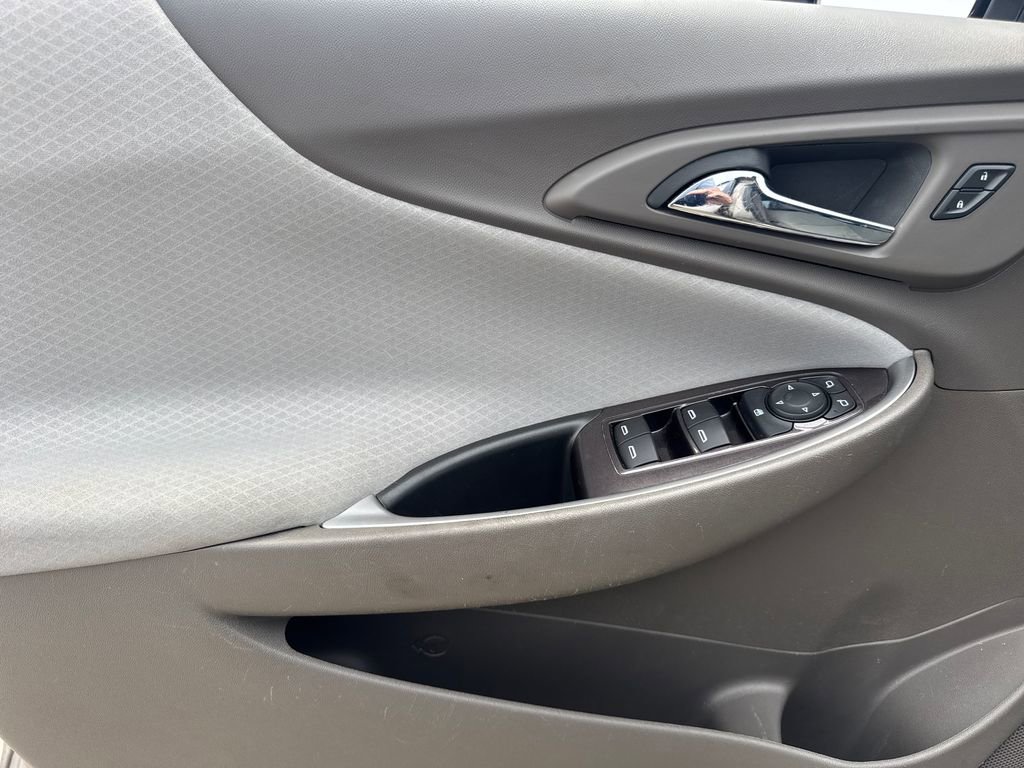 Used 2022 Chevrolet Malibu LS FWD image 16