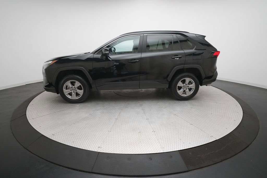 Used 2025 Toyota RAV4 XLE image 25