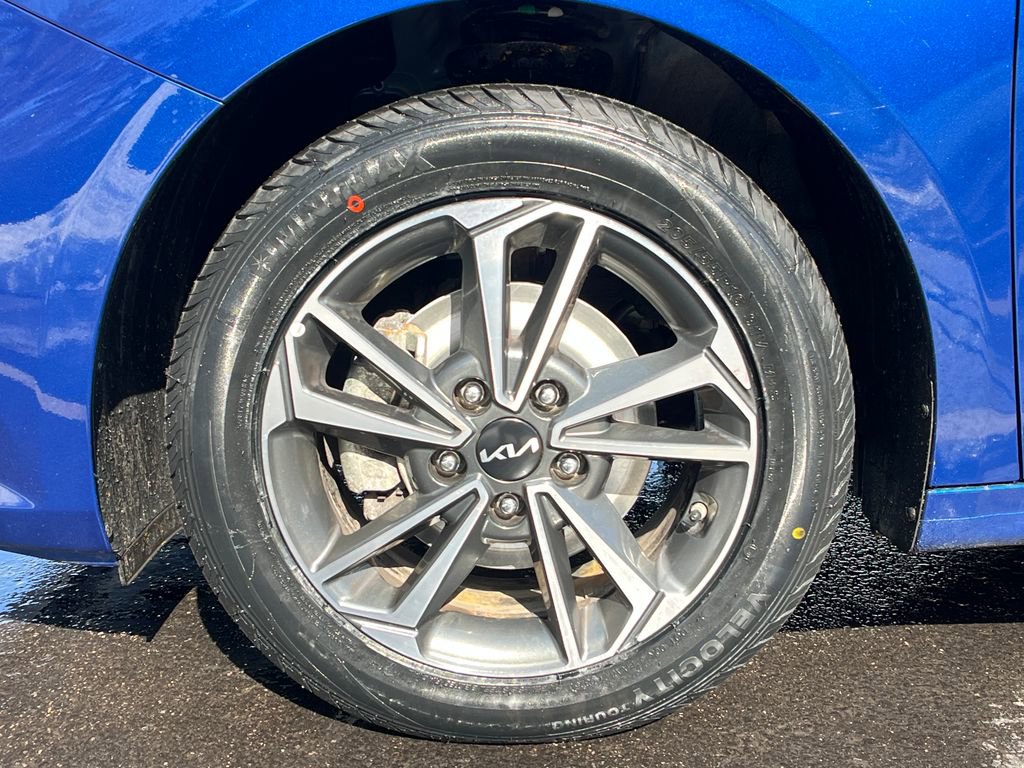 Used 2023 Kia Forte LXS image 16