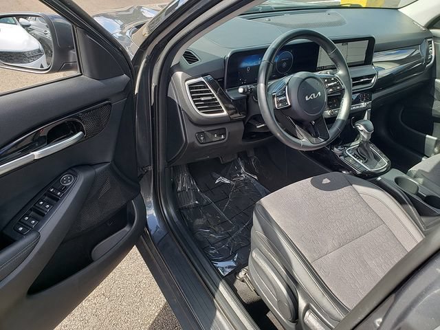 Certified 2024 Kia Seltos S AWD/4WD image 11
