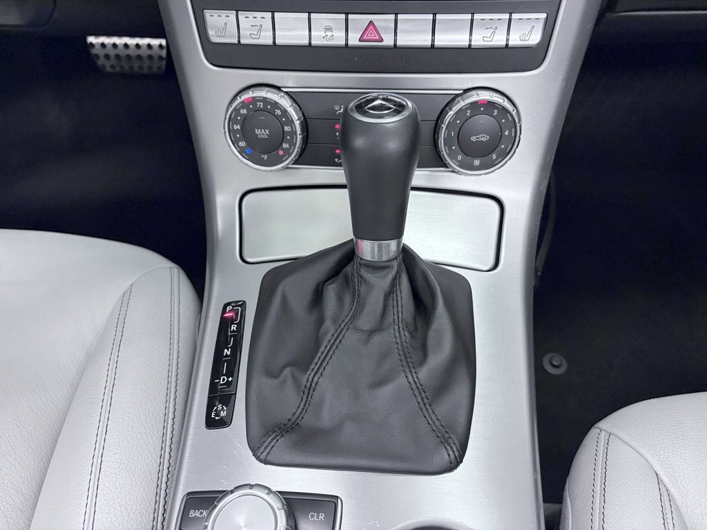 Used 2012 Mercedes-Benz SLK 350 image 21