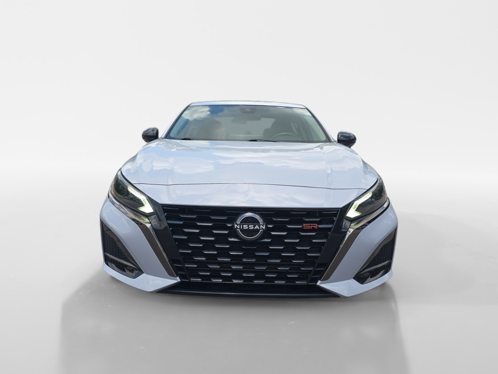 Certified 2023 Nissan Altima 2.0 SR FWD image 9