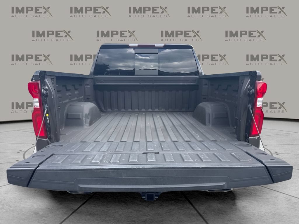 Used 2021 Chevrolet Silverado 1500 RST w/ Convenience Package II AWD/4WD image 17
