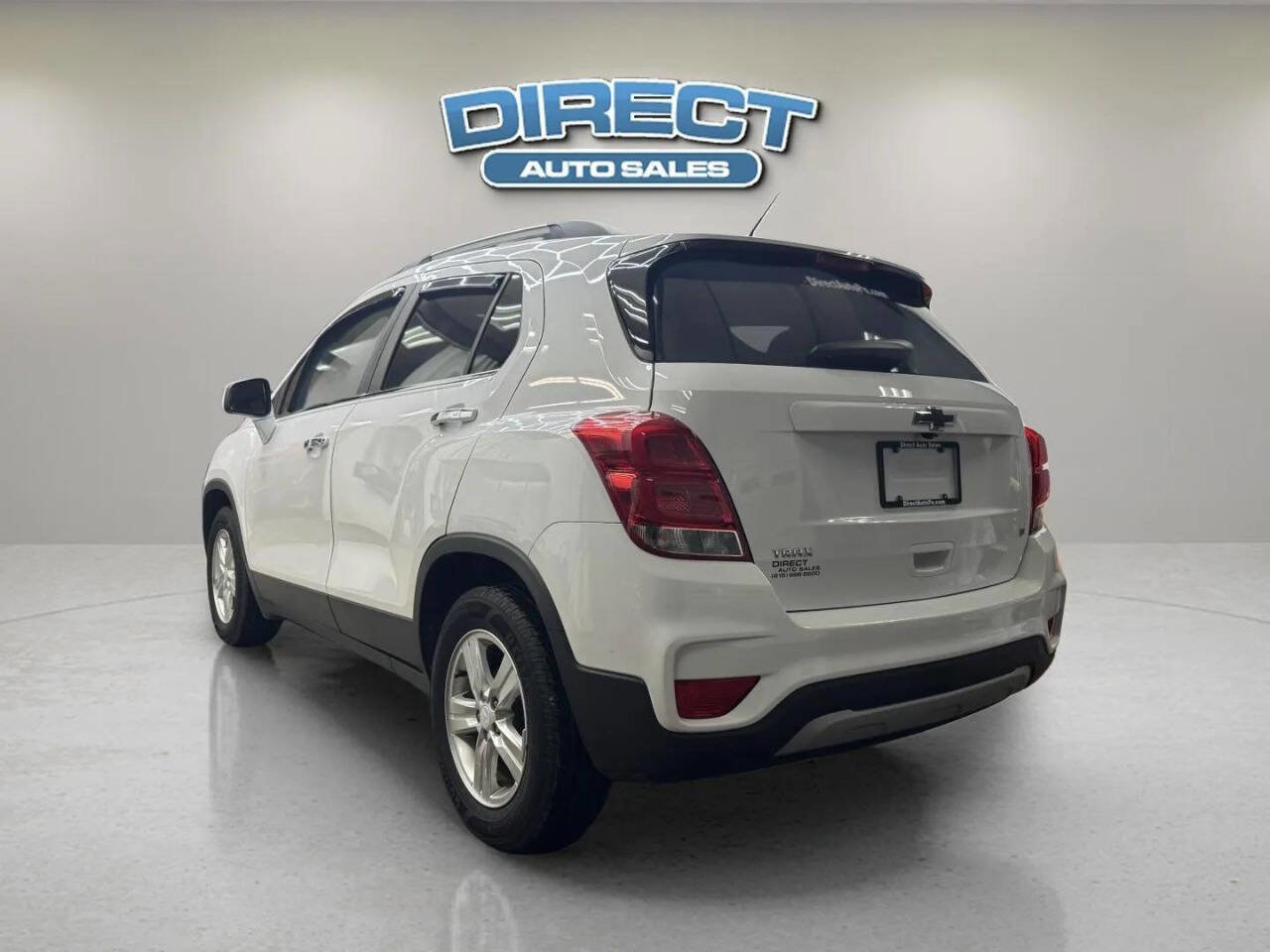 Used 2017 Chevrolet Trax LT w/ LT Convenience Package image 4