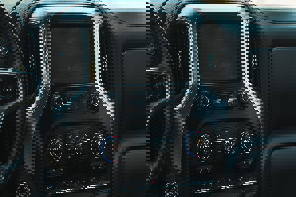 Used 2019 Chevrolet Silverado 1500 LT w/ Convenience Package image 22