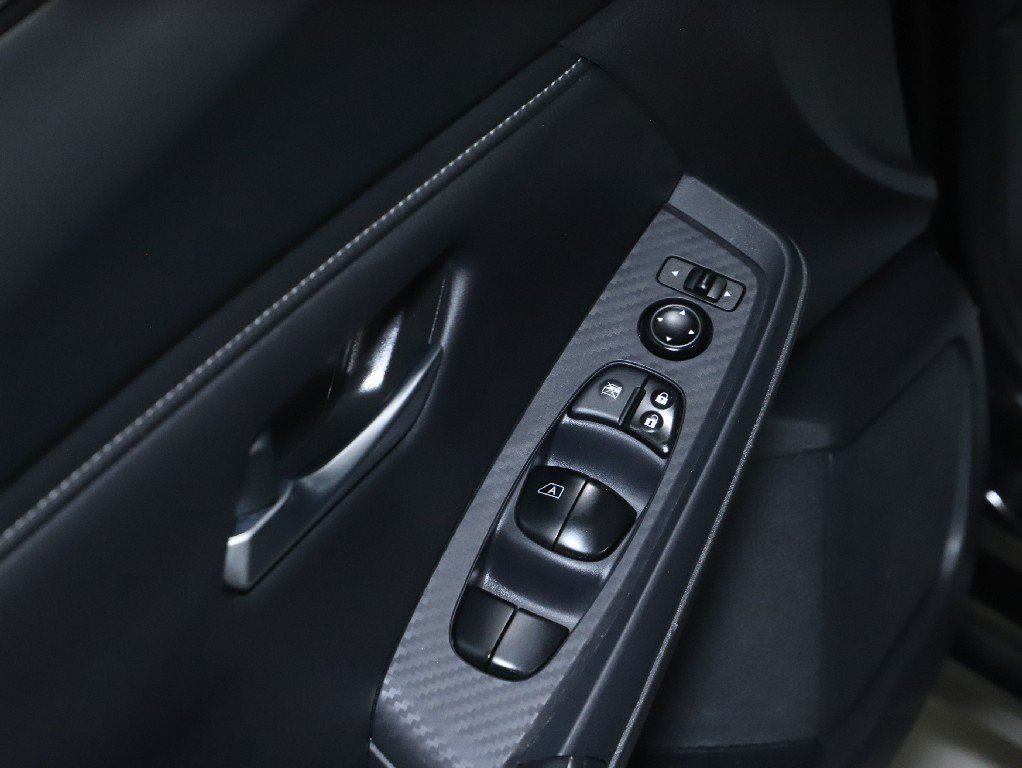 Certified 2023 Nissan Sentra SV FWD image 18