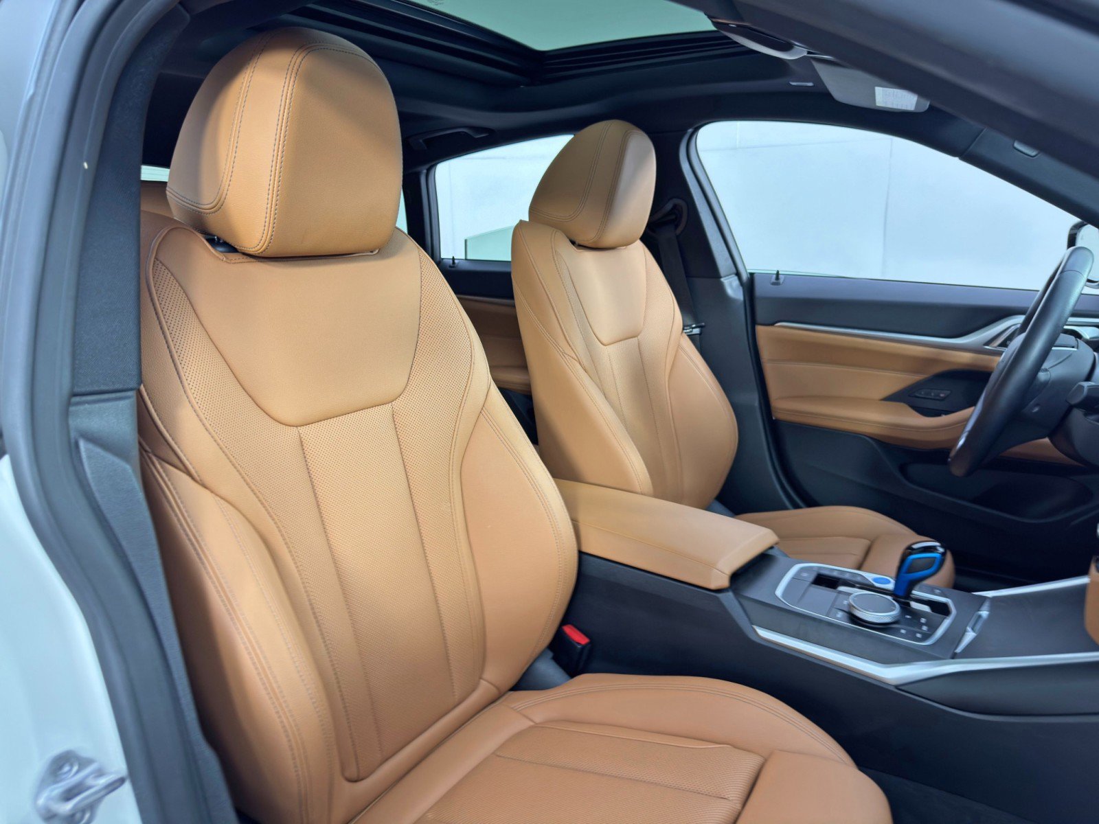 Used 2023 BMW i4 eDrive35 image 39