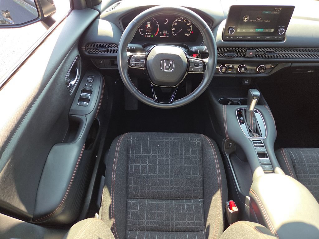 Certified 2025 Honda HR-V Sport image 31