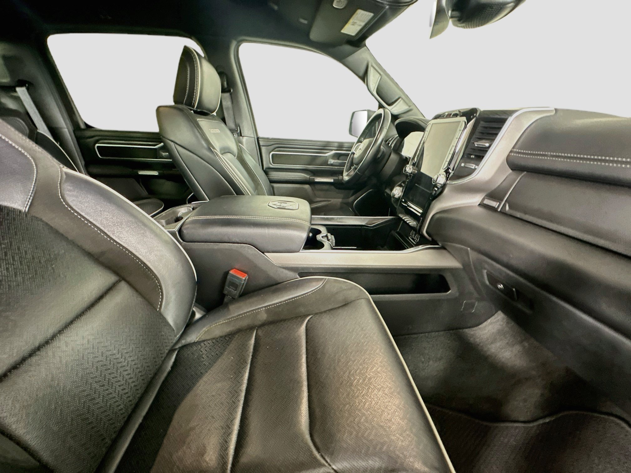 Used 2023 RAM 1500 Laramie AWD/4WD image 30