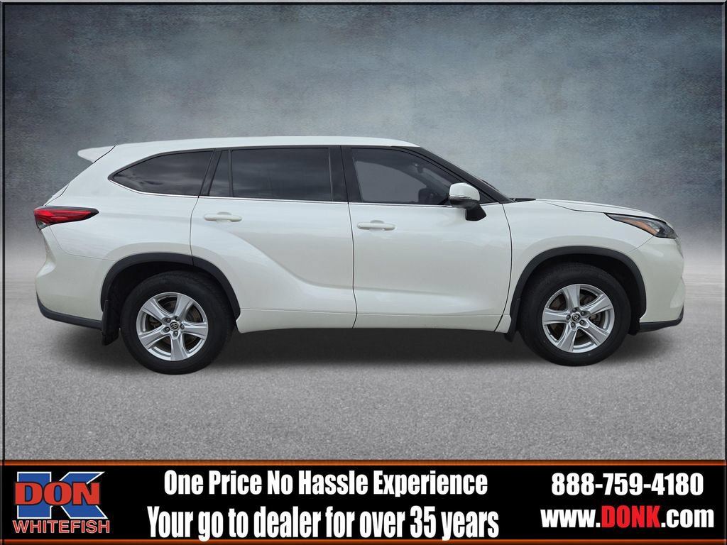 Used 2020 Toyota Highlander LE AWD/4WD image 9
