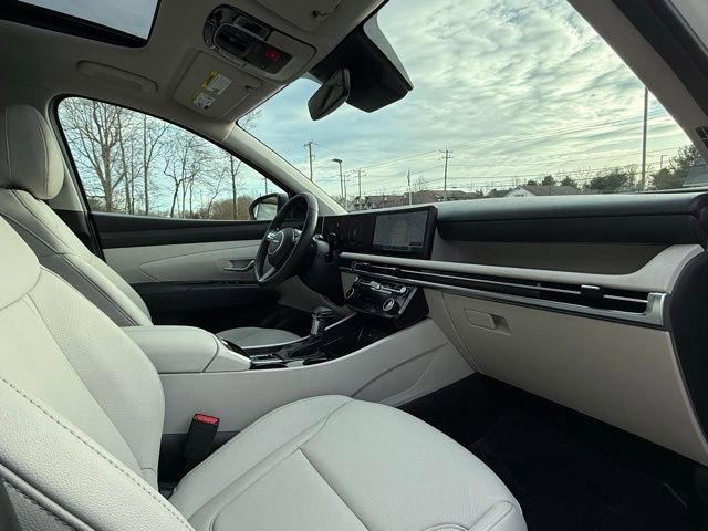 Used 2025 Hyundai Tucson SEL image 16