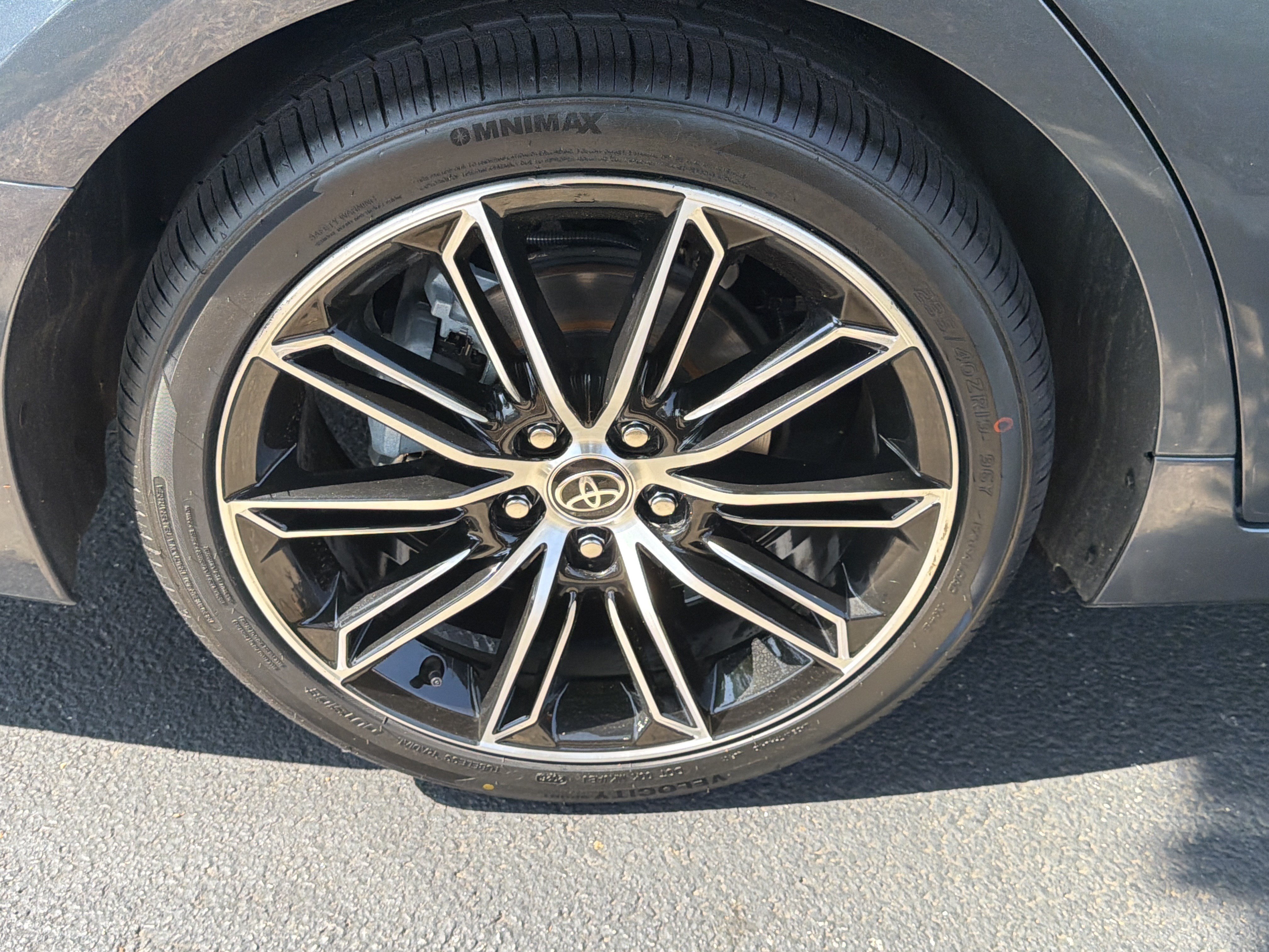 Used 2022 Toyota Avalon Touring w/ Advanced Safety Package FWD image 17