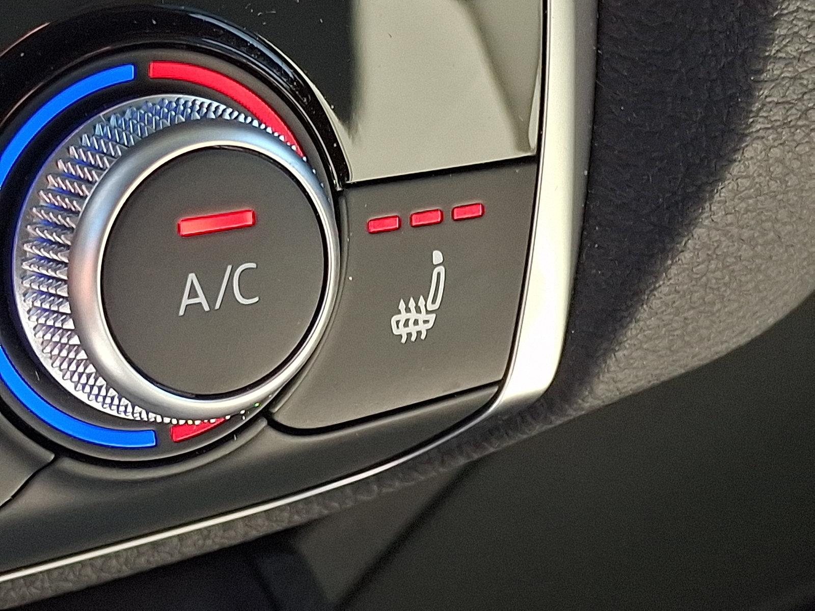 Certified 2022 Audi Q3 2.0T Premium Plus AWD/4WD image 24