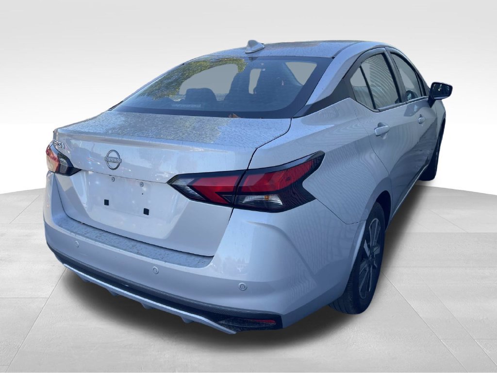 Used 2025 Nissan Versa SV FWD image 6
