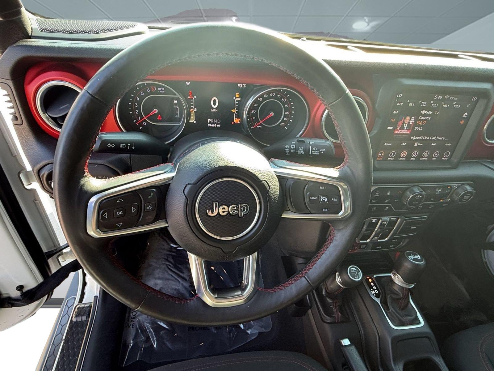 Used 2018 Jeep Wrangler Unlimited Rubicon AWD/4WD image 28