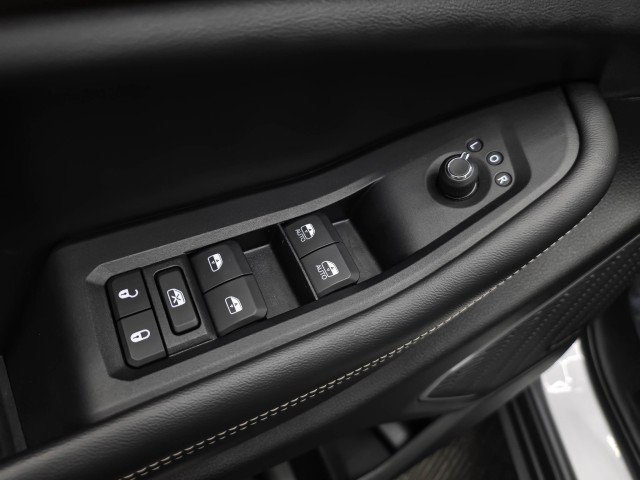 Used 2022 Jeep Grand Cherokee Limited 4xe w/ Luxury Tech Group II AWD/4WD image 34