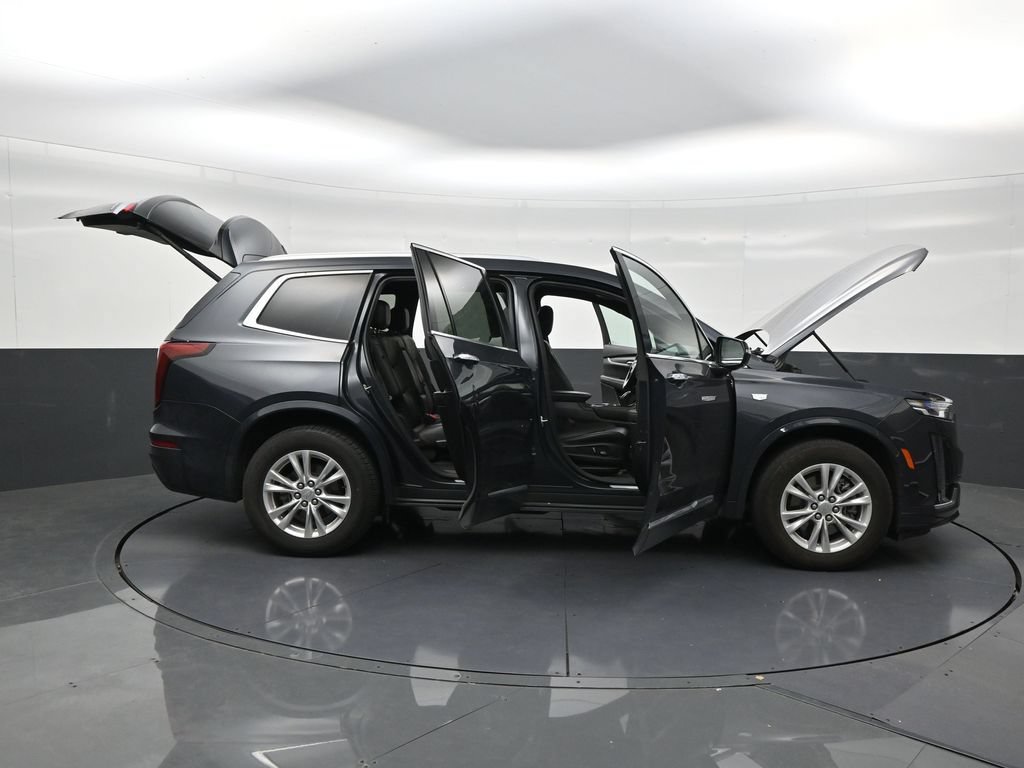 Used 2023 Cadillac XT6 Luxury FWD image 21
