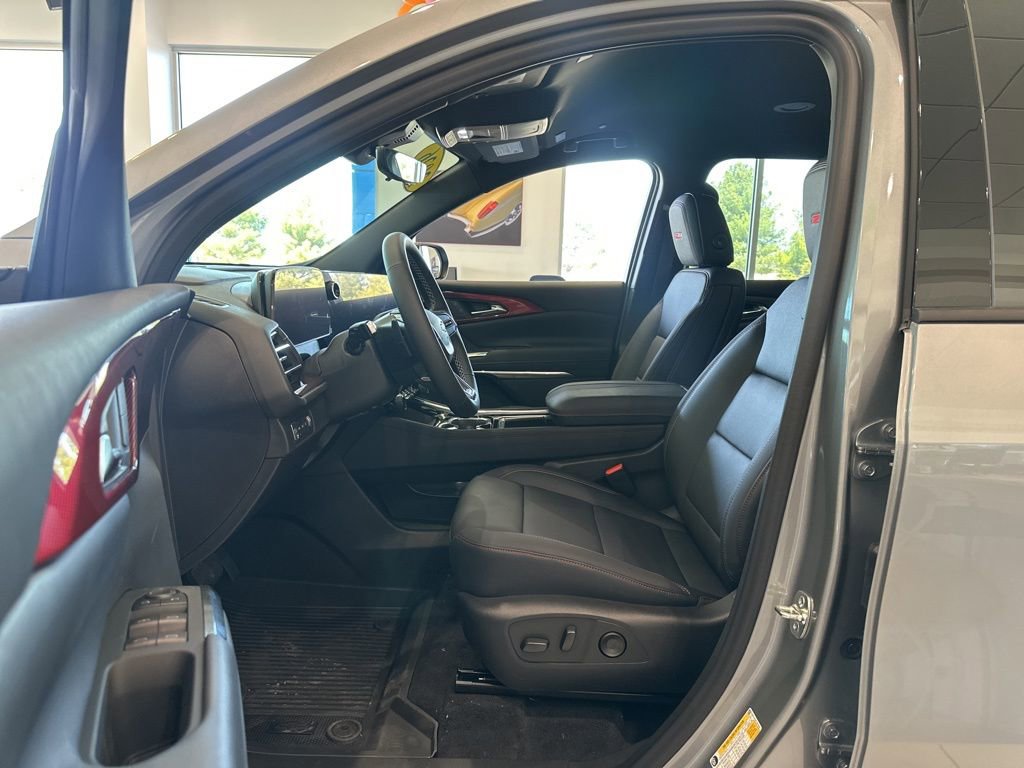 New 2026 Chevrolet Traverse Z71 w/ Driver Confidence Package AWD/4WD image 6