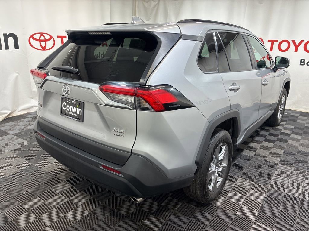 Used 2023 Toyota RAV4 XLE AWD/4WD image 8