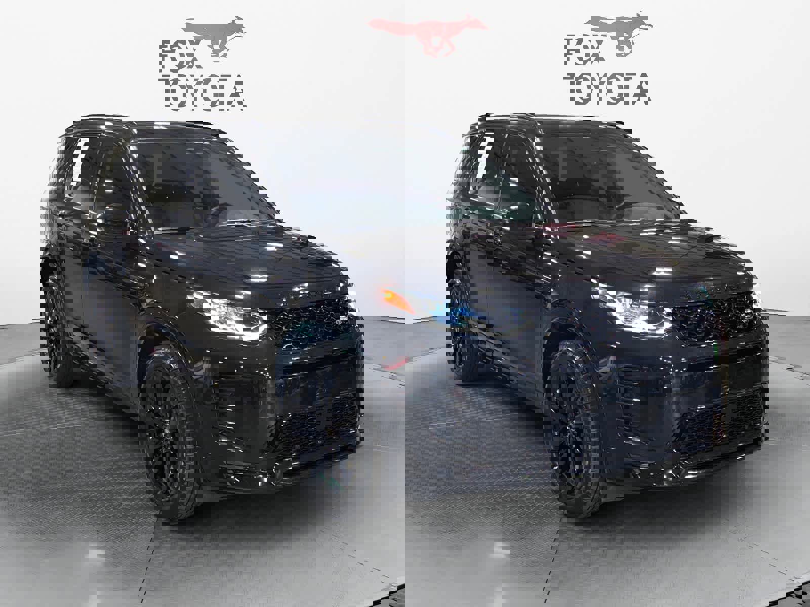 Used 2024 Land Rover Discovery Sport Dynamic SE image 8