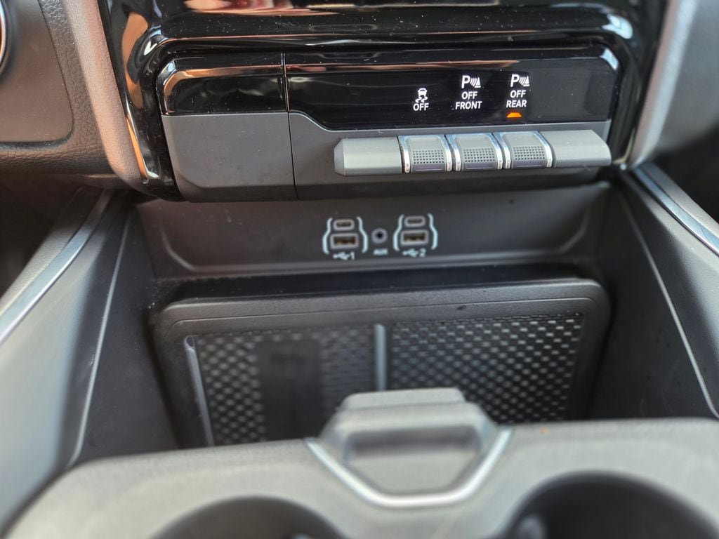 Used 2026 RAM 1500 Big Horn AWD/4WD image 23