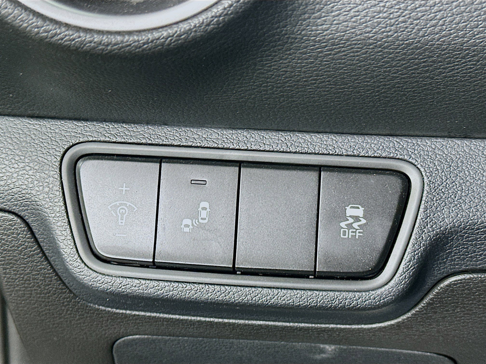 Used 2023 Kia Forte GT-Line image 17