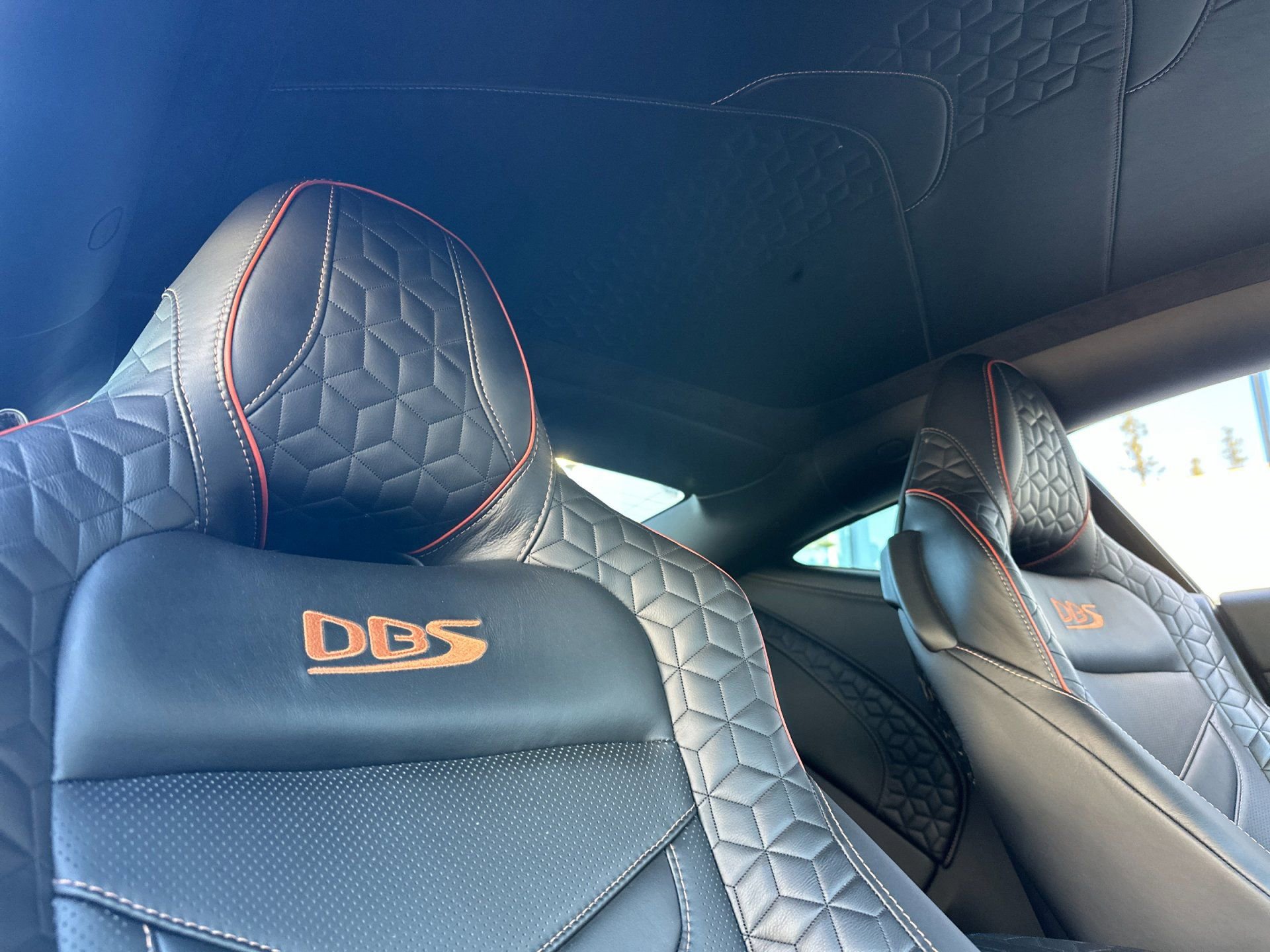 Used 2019 Aston Martin DBS Superleggera image 19