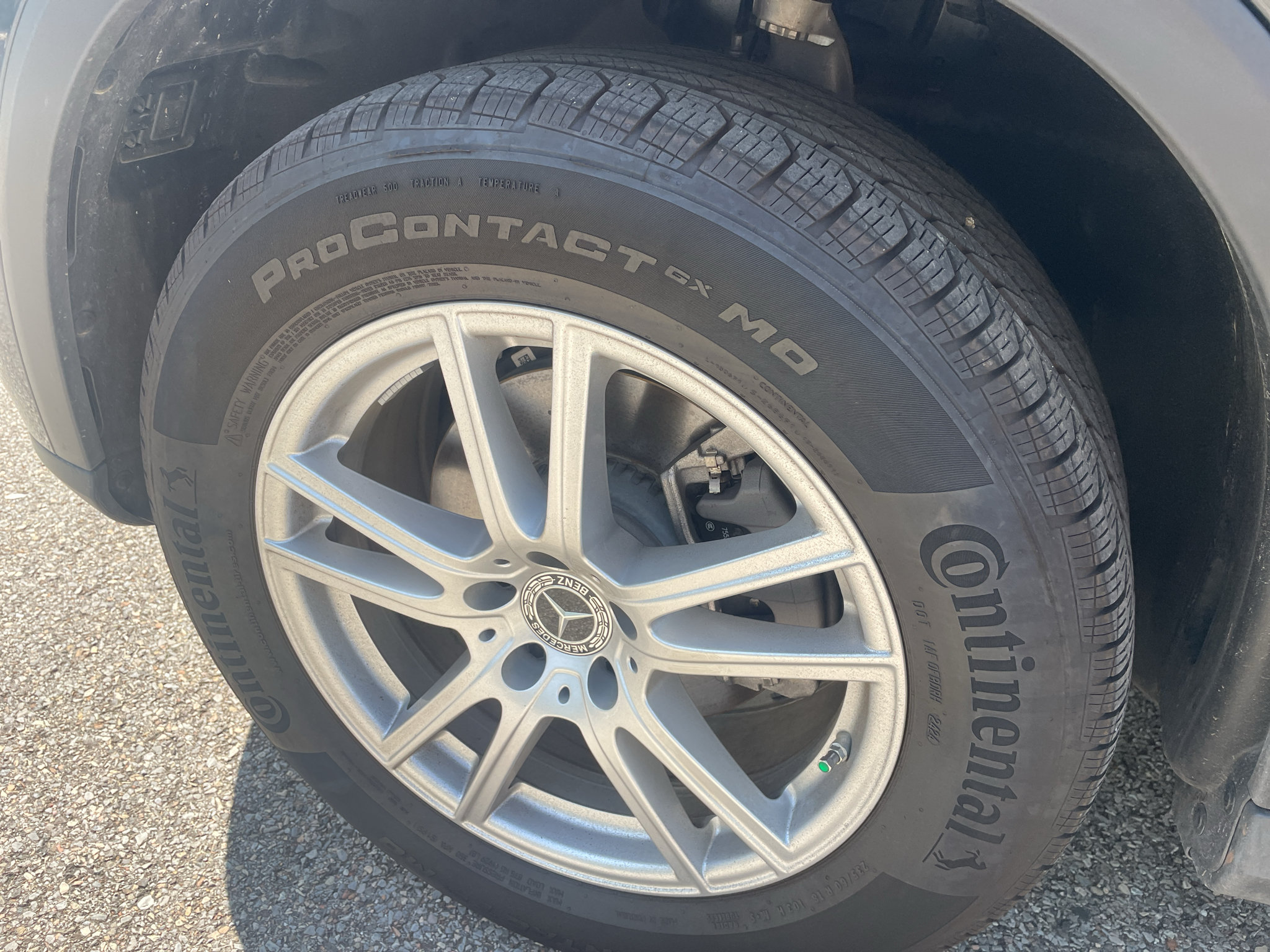 Used 2025 Mercedes-Benz GLC 300 4MATIC image 9