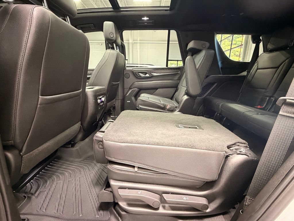 Used 2023 GMC Yukon Denali AWD/4WD image 22