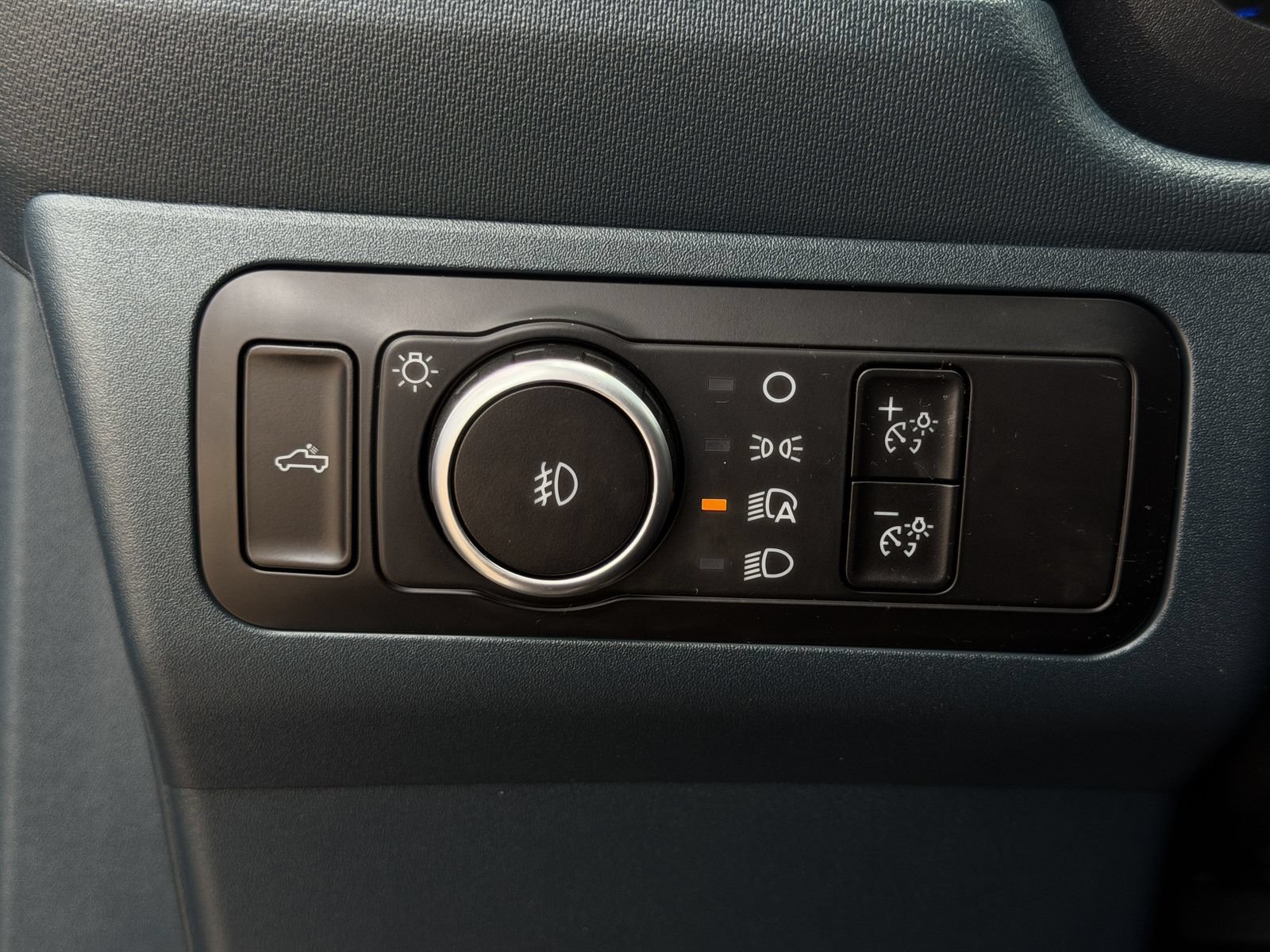 Used 2025 Ford Maverick Lobo AWD/4WD image 23