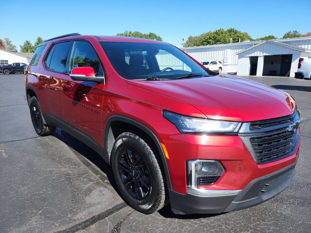 Certified 2023 Chevrolet Traverse LT FWD image 3