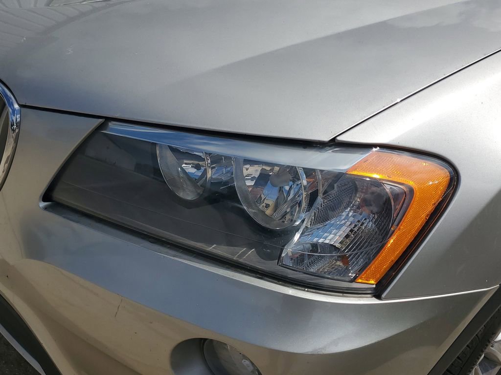 Used 2014 BMW X3 xDrive28i AWD/4WD image 2