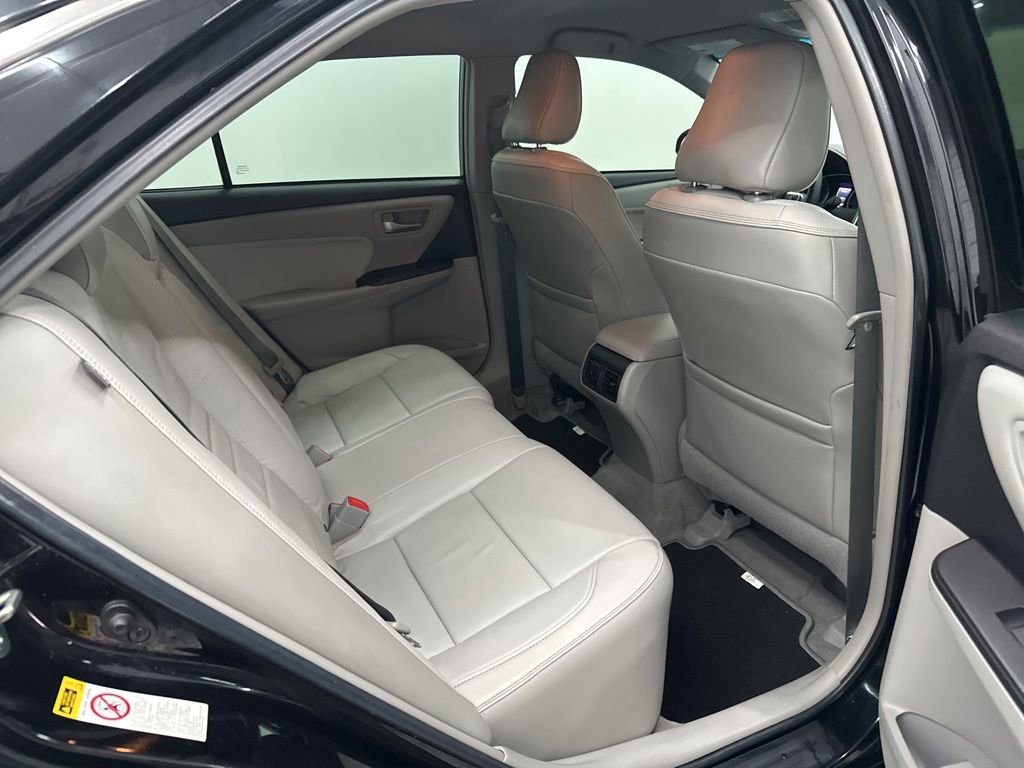 Used 2015 Toyota Camry XLE FWD image 21