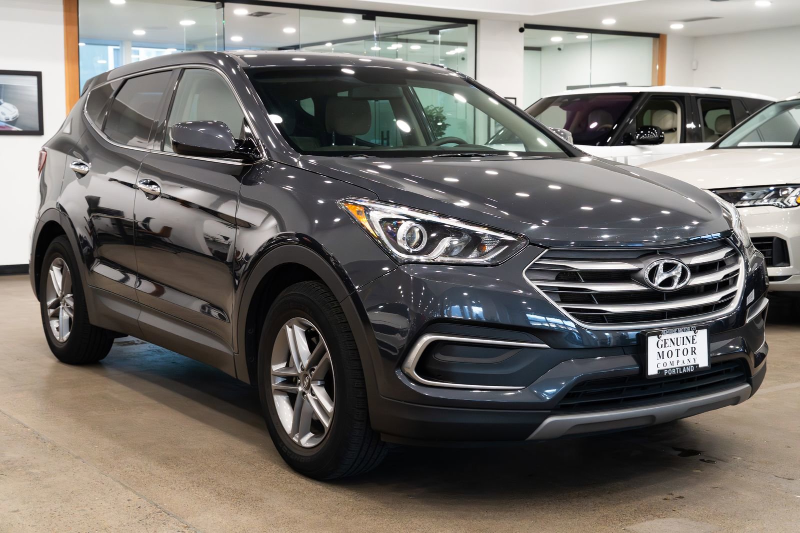 Used 2018 Hyundai Santa Fe Sport image 3