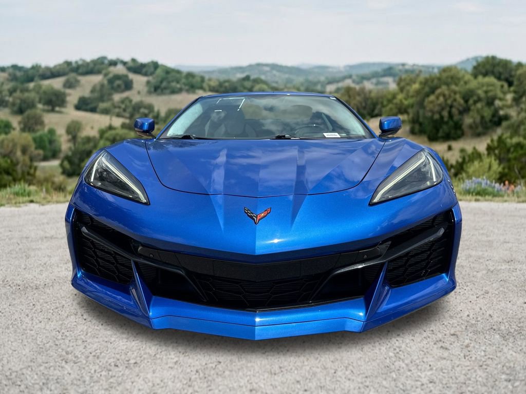 Used 2023 Chevrolet Corvette Z06 RWD image 2