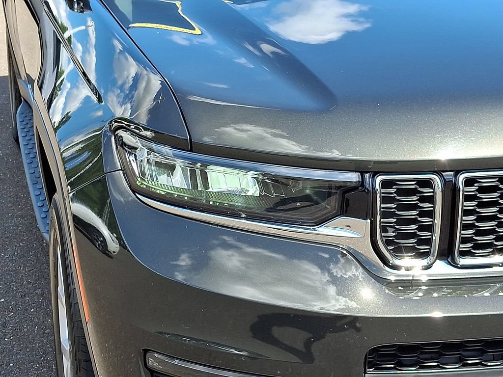 Used 2021 Jeep Grand Cherokee L Limited AWD/4WD image 10