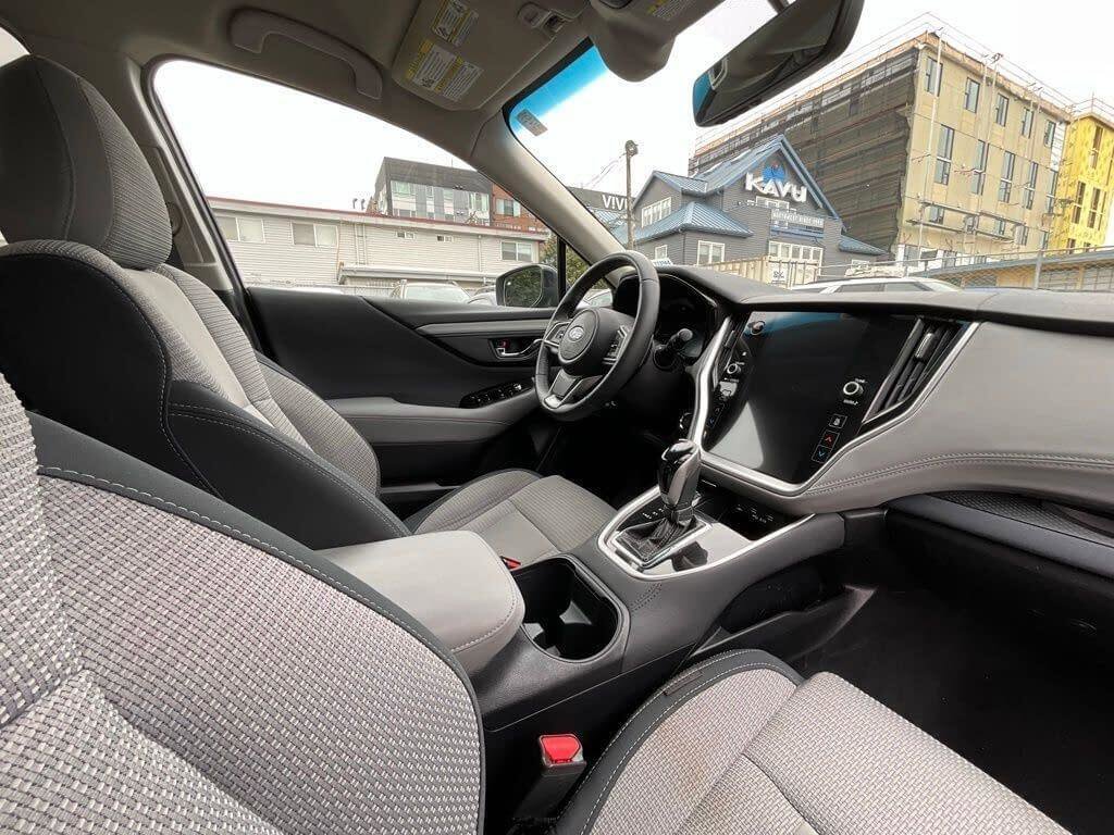 Used 2020 Subaru Outback Premium w/ Popular Package #1 AWD/4WD image 17
