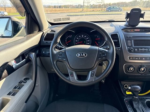 Used 2014 Kia Sorento LX image 18