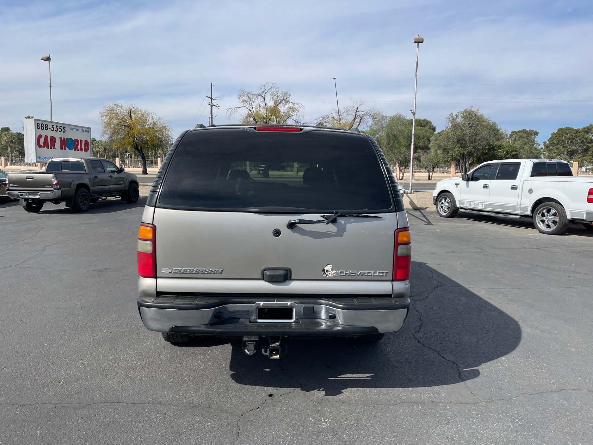 Used 2003 Chevrolet Suburban LS w/ LS Preferred Equipment Group RWD image 4