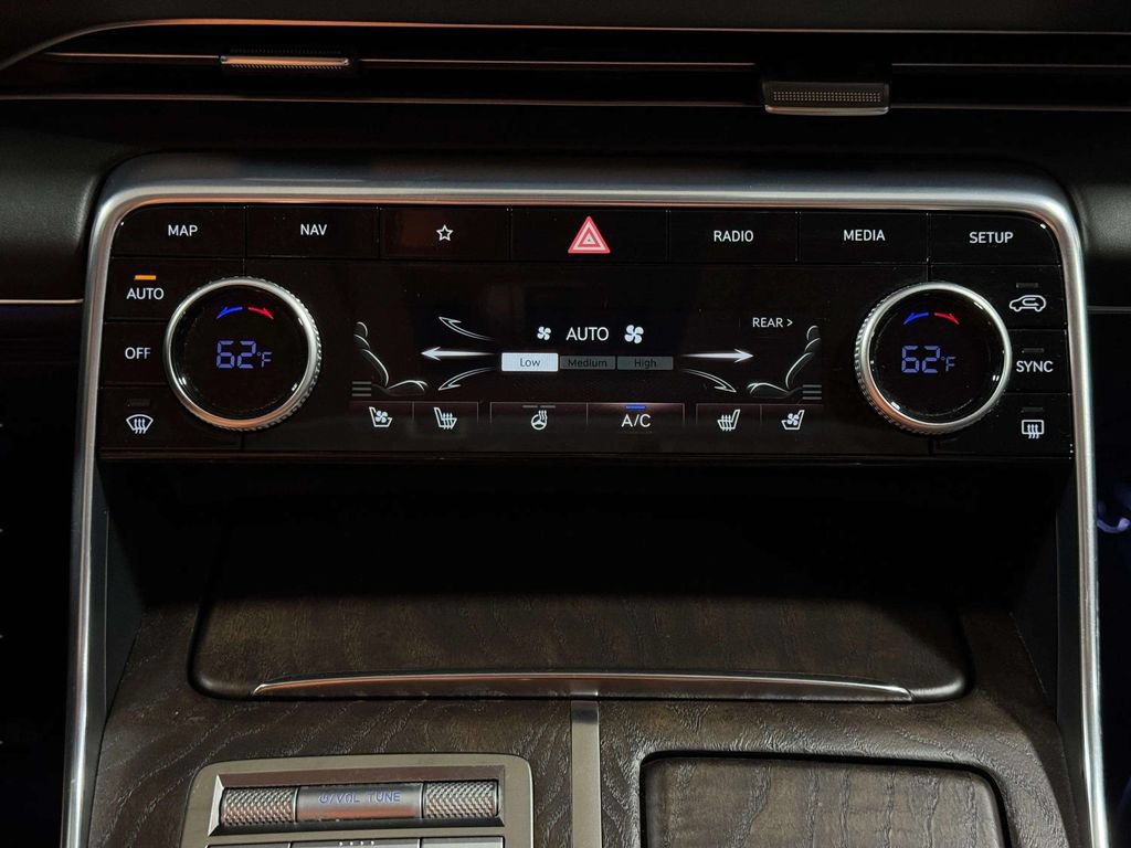 Used 2024 Genesis GV80 3.5T AWD/4WD image 21