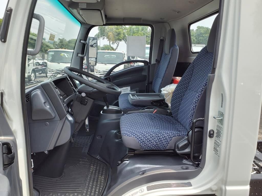 New 2025 Chevrolet Low Cab Forward 5500XG RWD image 7