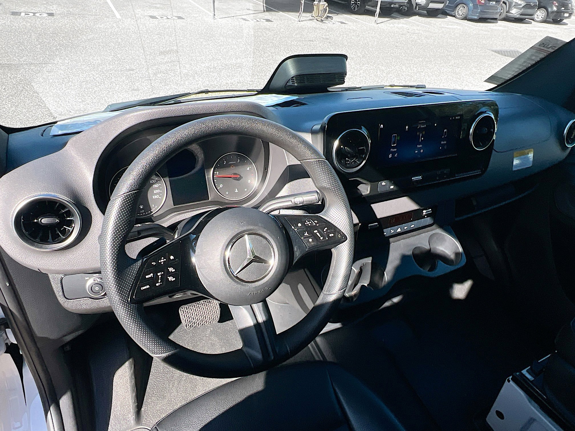 Used 2025 Mercedes-Benz Sprinter 2500 image 29