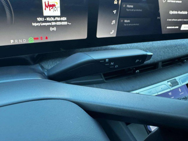 Used 2025 Lucid Air Pure image 31