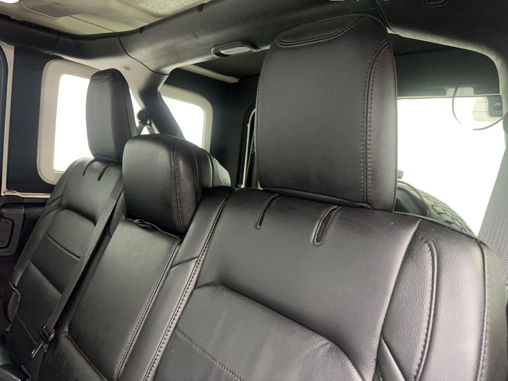 Used 2023 Jeep Wrangler Altitude image 33