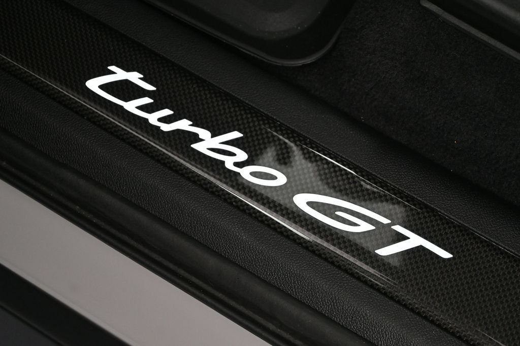 Certified 2025 Porsche Cayenne Turbo GT AWD/4WD image 40