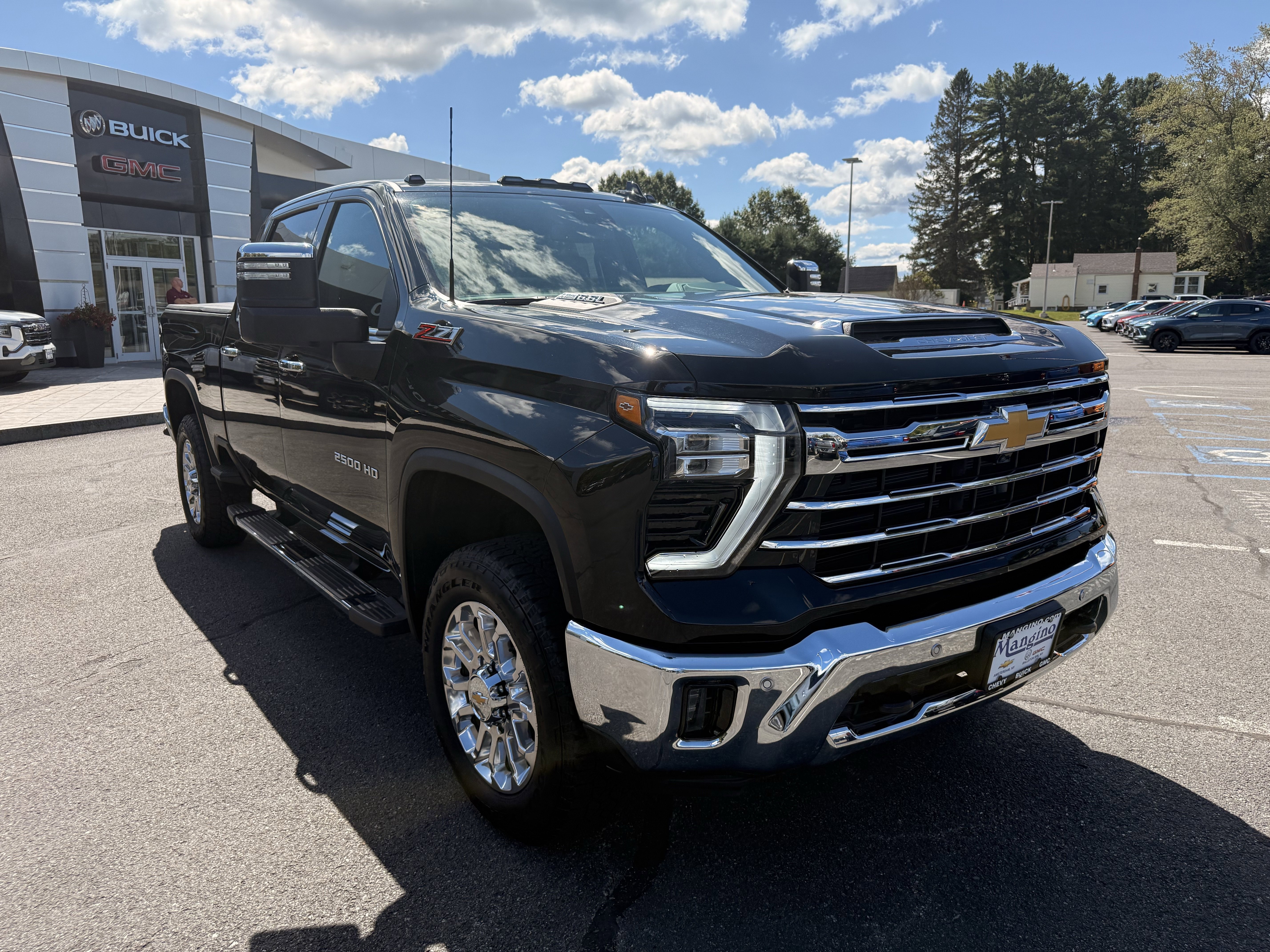Certified 2024 Chevrolet Silverado 2500 LTZ w/ LTZ Plus Package image 8