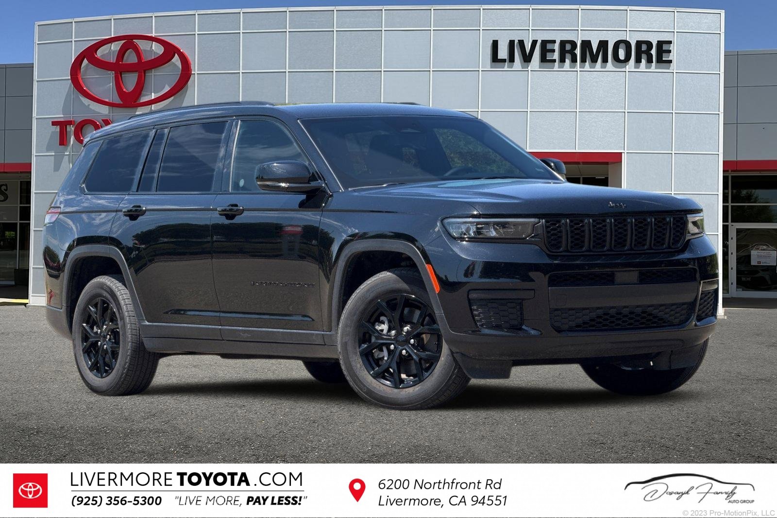 Used 2024 Jeep Grand Cherokee L Laredo