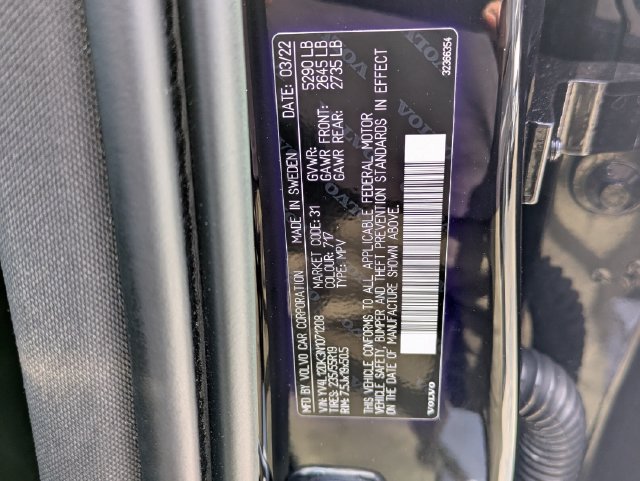 Certified 2022 Volvo XC60 B5 Momentum FWD image 32