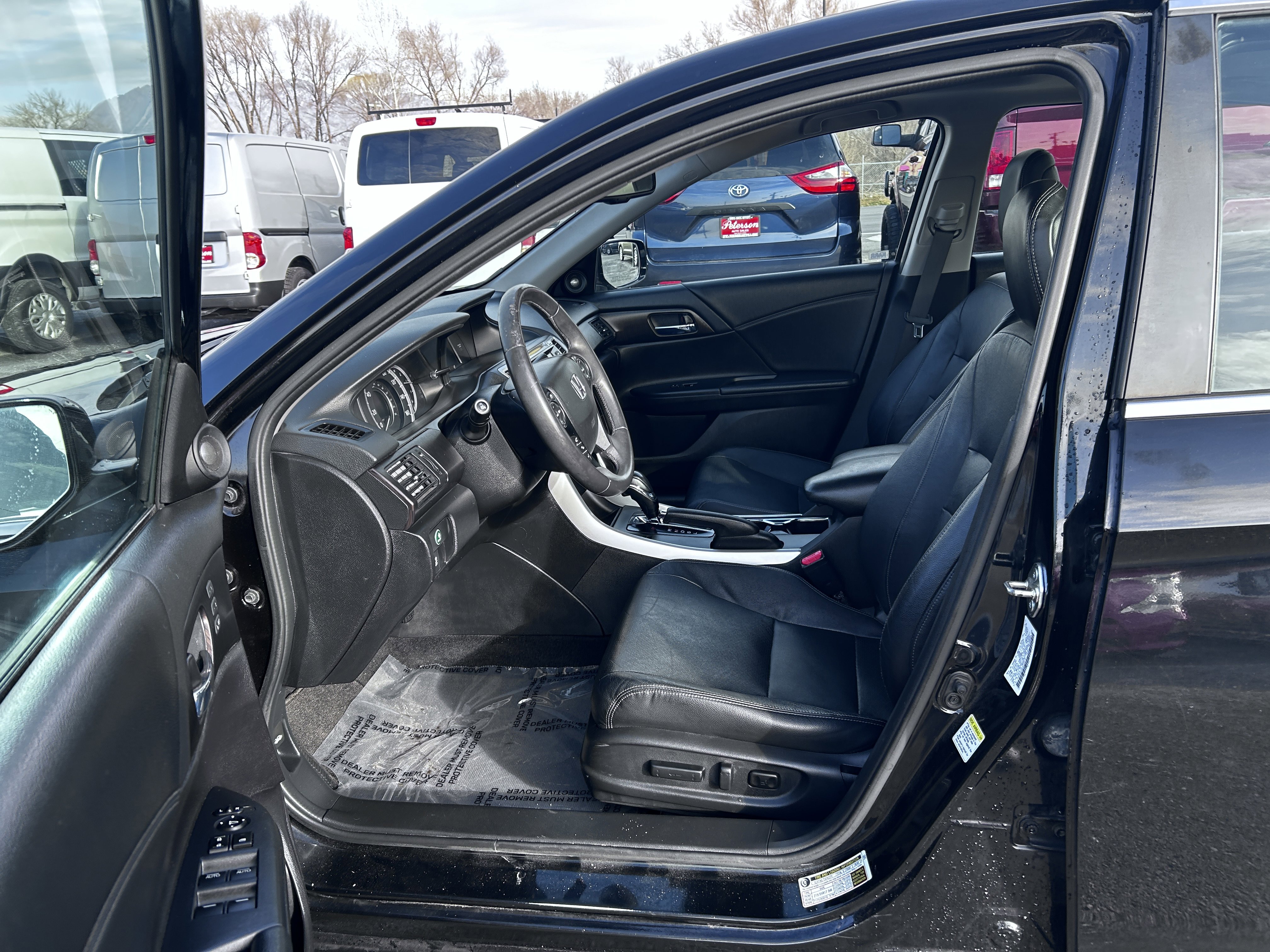 Used 2015 Honda Accord EX-L image 10