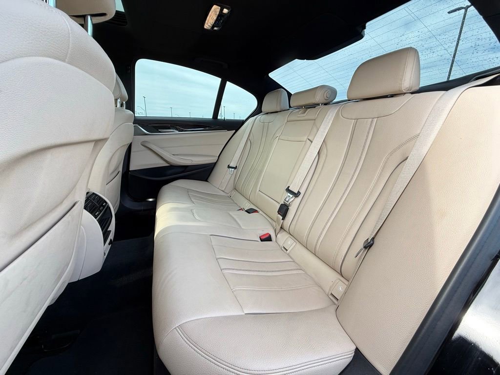 Used 2018 BMW 530i xDrive AWD/4WD image 21